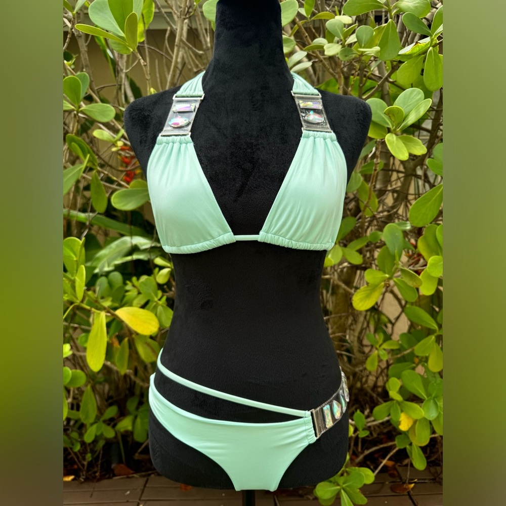 Beach Bunny Shooting Stars Skimpy Single Hip 2 Piece Bikini Top M Bottom XS Mint